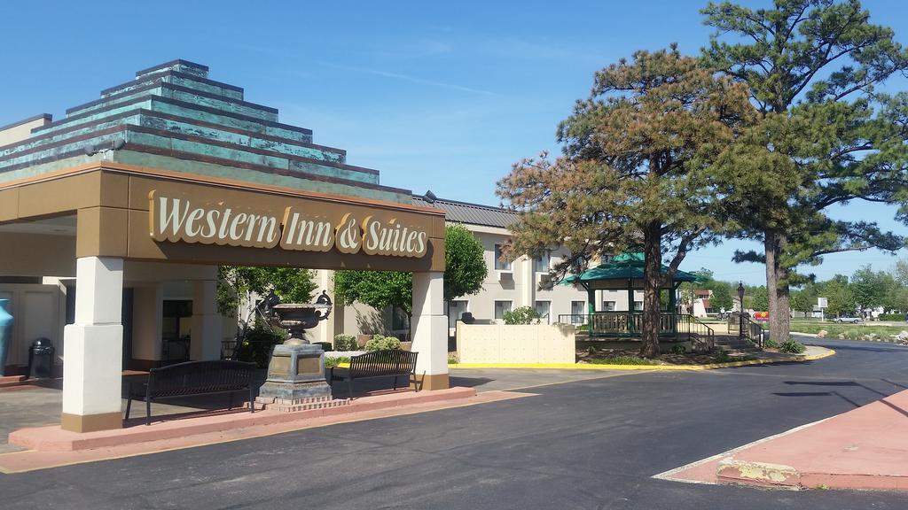 Western Inn And Suites Enid Exteriör bild