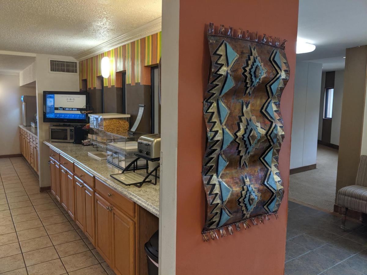 Western Inn And Suites Enid Exteriör bild